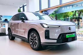 限时26.99万元起，沃尔沃全新XC70上市：超混系统+领航辅助