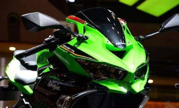 川崎ZX-25R，号称250CC排量最强机车