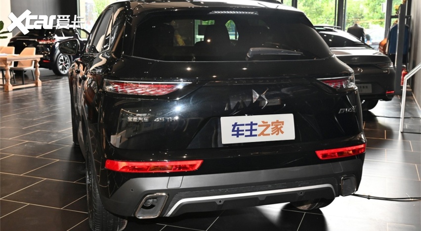 全车增加特殊标识 DS 7卢浮典藏版你爱了吗？