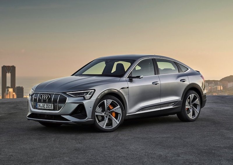 ���I����I��SUV���� �W��e-tron Sportbac