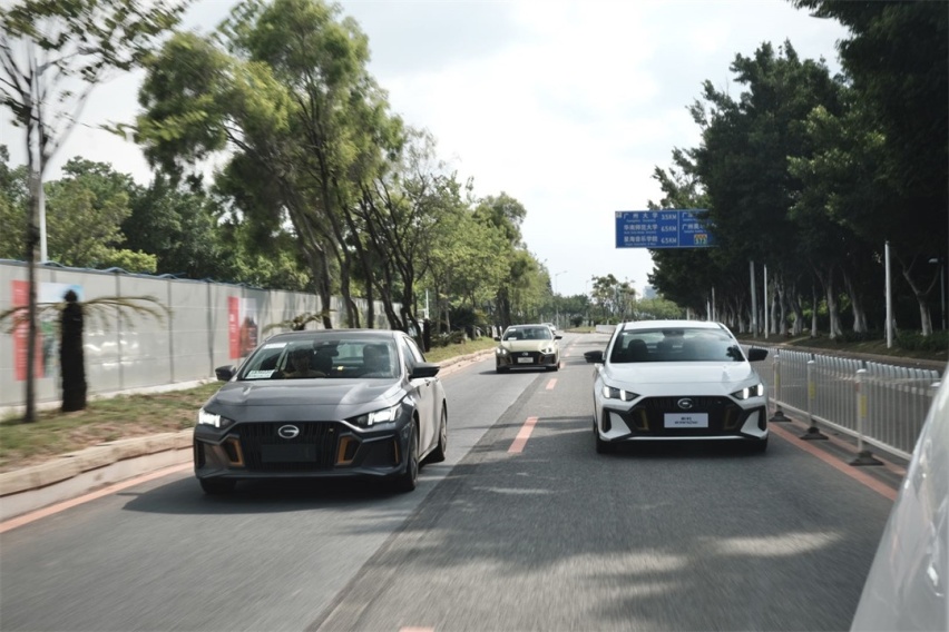 10万级最火轿车——传祺影豹 但开起来真有那么好吗？