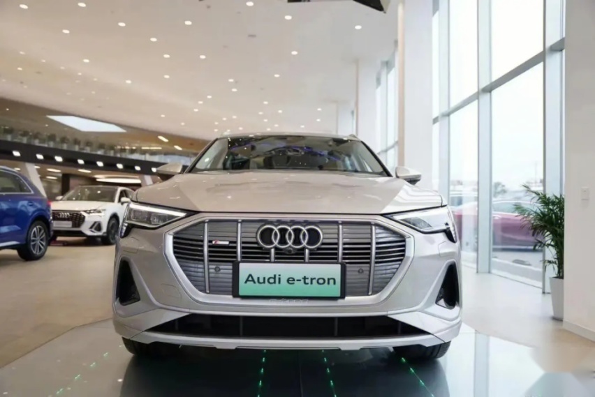 同样是杂牌电车，同样大降价，为什么奔驰奥迪卖不过宝马？