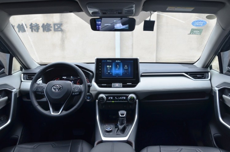 还在纠结三缸奇骏该不该买？20万级SUV，它们才是最合适的选择！