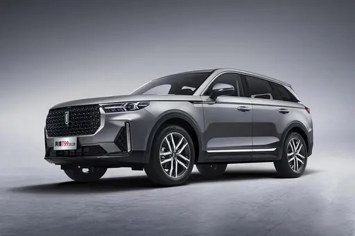 国产硬派全尺寸SUV，2.0T+非承载车身，同级无对手？