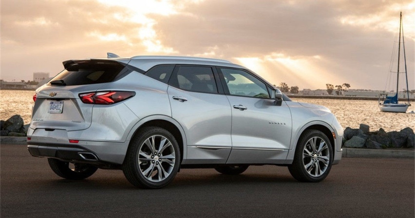 标配2.0T+8AT，豪华SUV不到25万起！这些全新SUV