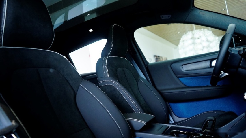 实拍4.7秒破百豪华品牌SUV，预售价仅26.7万起？