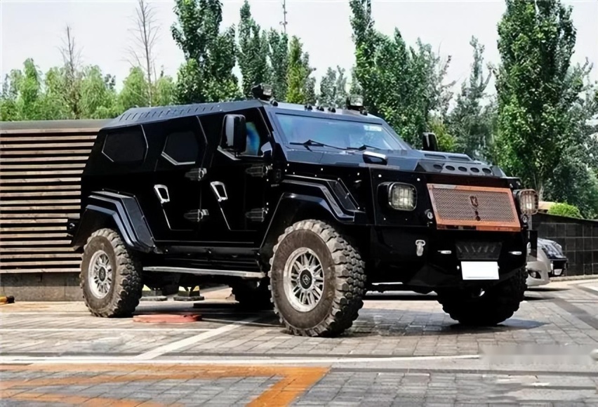 最贵的几台硬派SUV，很多人都没见过第二款还是中国造