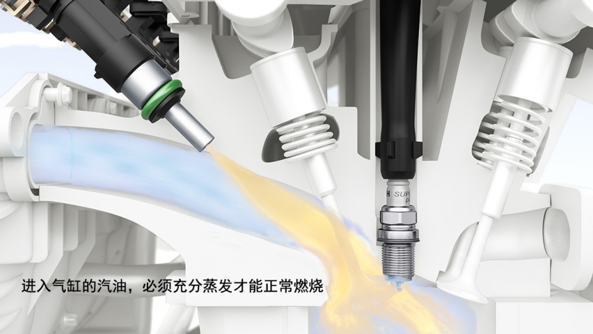 车辆启动前几分钟车内能闻到汽油味，一会就闻不到了，什么原因？