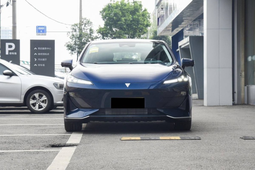 长安又出“新招”，深蓝SL03将推入门级新车，纯电续航仅100公里