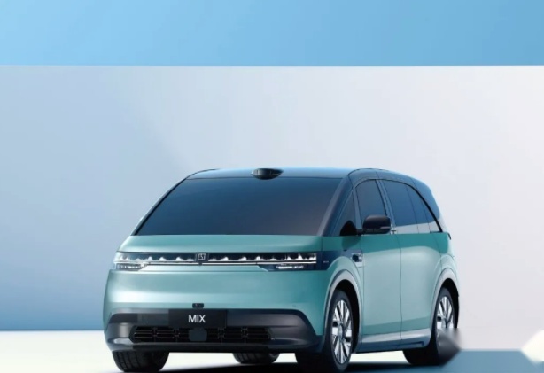 极氪丨极氪MIX宝宝巴士MPV，实际上是跨界的SUV？