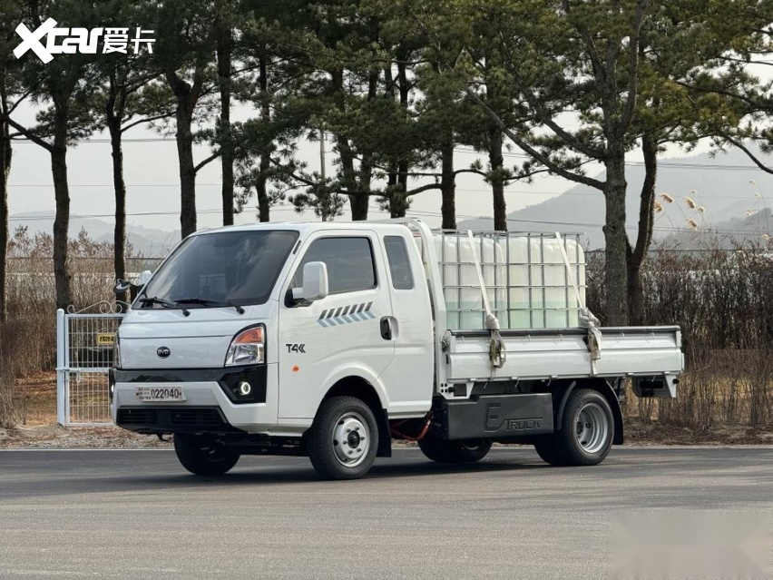 시승을 위해 화물을 적재한 BYD T4K&lt;span class=&quot;footnote-wrapper&quot;&gt;[6]&lt;/span&gt;