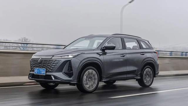 深度解读第三代长安CS75PLUS，为何能深受200万消费者青睐？