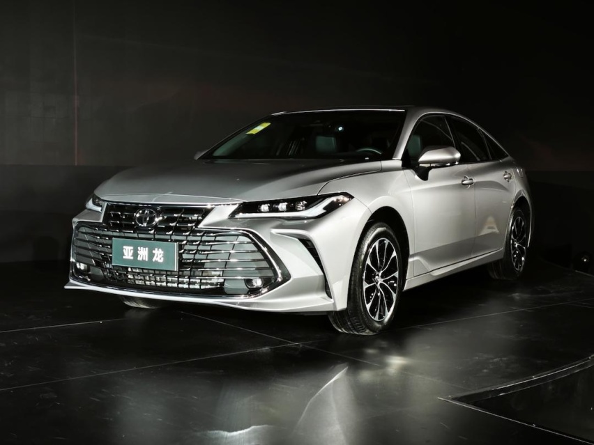 2.0L+CVT黄金动力 一汽丰田新款亚洲龙臻选版上市指导价20.9万