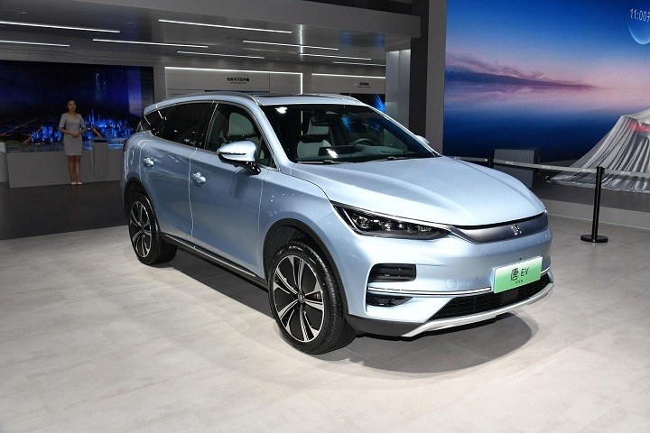 2024款唐家族亮相成都车展，预售价25万起，新款究竟升级了什么？