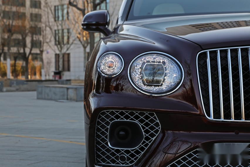 500万以内最奢华的SUV？试驾宾利添越EWB长轴距版