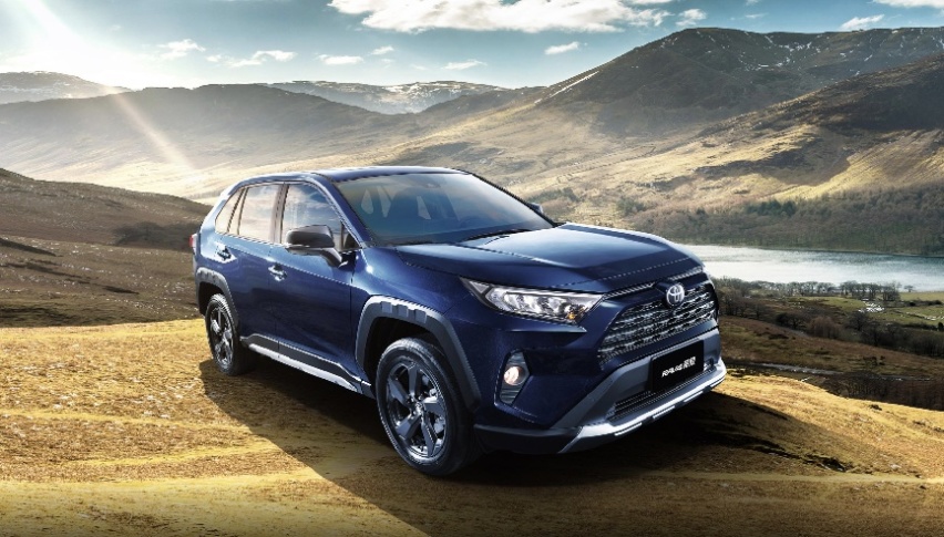 国产与合资的PK，零跑C10和丰田RAV4荣放，谁更优秀