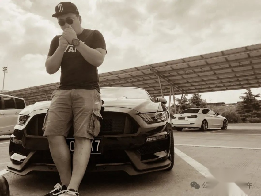 福特Mustang到奥迪S5再到宝马M5，漫漫玩车路终于圆了V8梦