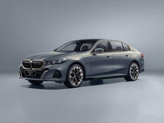BMW开启在中国的超充时代，大功率充电桩最高支持600千瓦充电功率