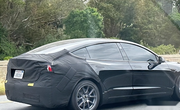 新款Model 3谍照曝光,取消怀挡,美版比凯美瑞还便宜,9月上海投产