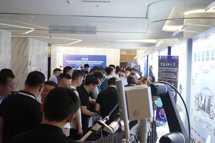 2023智能电动汽车前瞻技术与生态链合作展示交流—走进长安汽车成功举办
