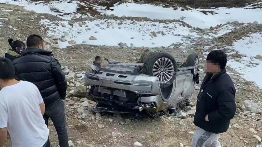 坦克500西藏试驾翻车 里面竟然牵扯这么多弯弯绕 懂的都懂