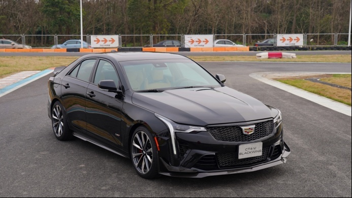 实拍凯迪拉克CT4-V和CT5-V BLACKWING美系性能车金字塔尖是什么样
