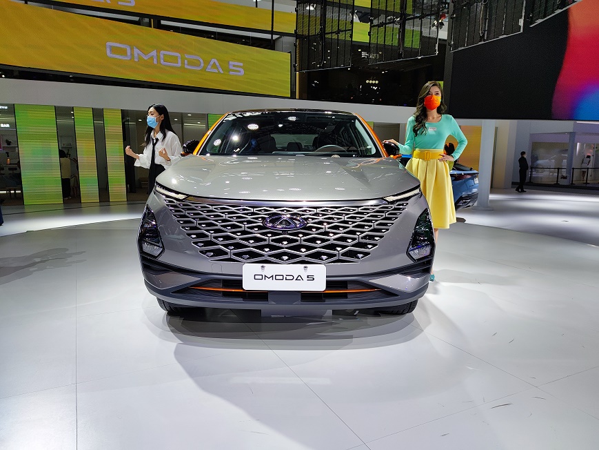 【广州车展直击】全新轿跑SUV，奇瑞OMODA5全球首发