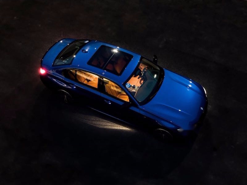 时刻保持精分 这是一台让你爱不释手的全新BMW 325Li