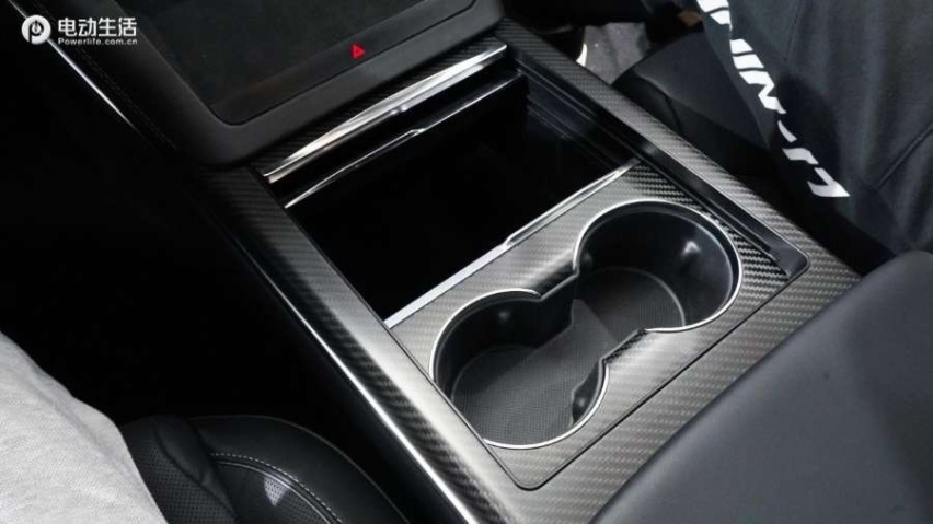 预计售价超百万 抢先实拍特斯拉Model S Plaid