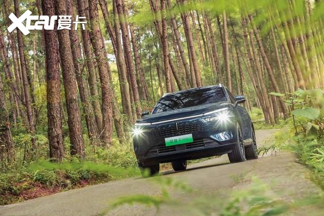 试驾魏牌新摩卡Hi4，会是你家用代步车的新选择吗？