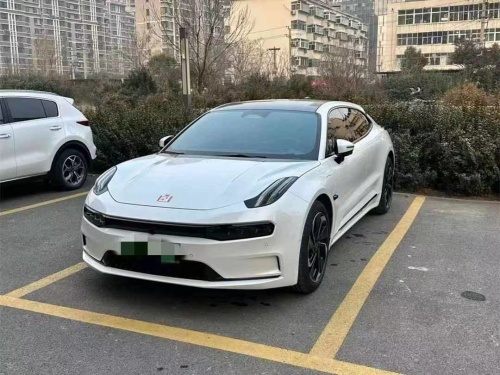 2023款极氪001掀起国产内卷风暴，配置大幅升级，加量不加价