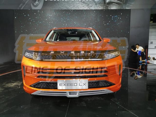 成都车展探馆：星途-LX外形科幻 搭1.6T引擎/油耗6.9L