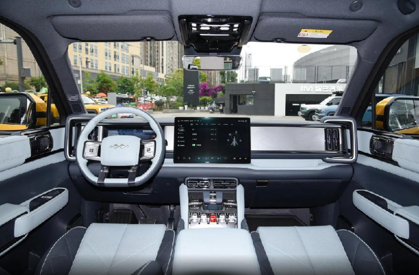 解读方程豹豹5，23.98万元起售，最大功率505kW，哪个版本更适合