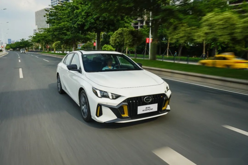 传祺影豹将参加2022赛季CTCC，并推出赛车同款R-style套件