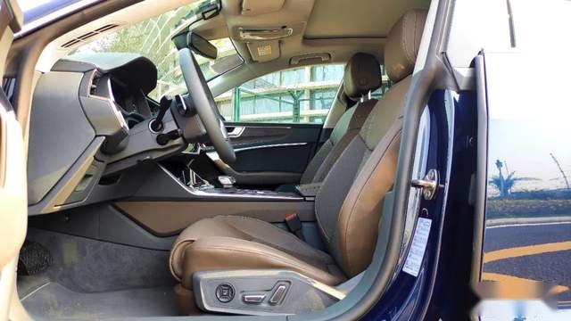 5.6秒破百、3.0T V6引擎的魅力，深入试驾奥迪A7L