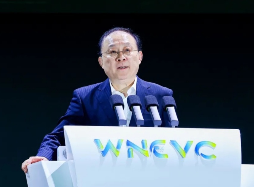 磷酸铁锂是否会被淘汰、固态电池应用还需要多少年，取决于什么？