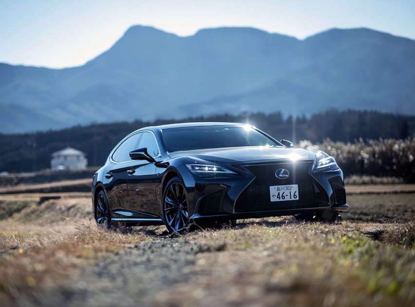 5年都没变样，搭载3.5L V6发动机，带你看雷克萨斯LS