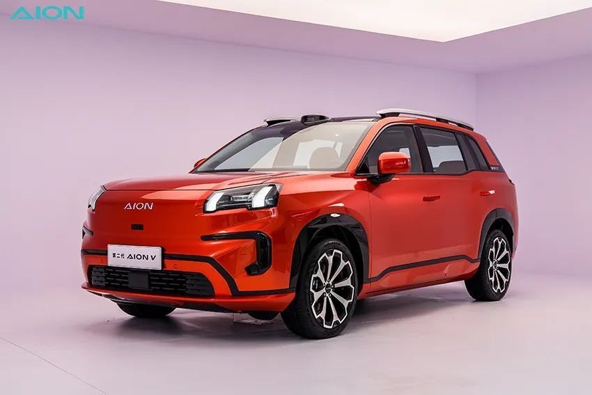 埃安第二代AION V，方盒子纯电SUV