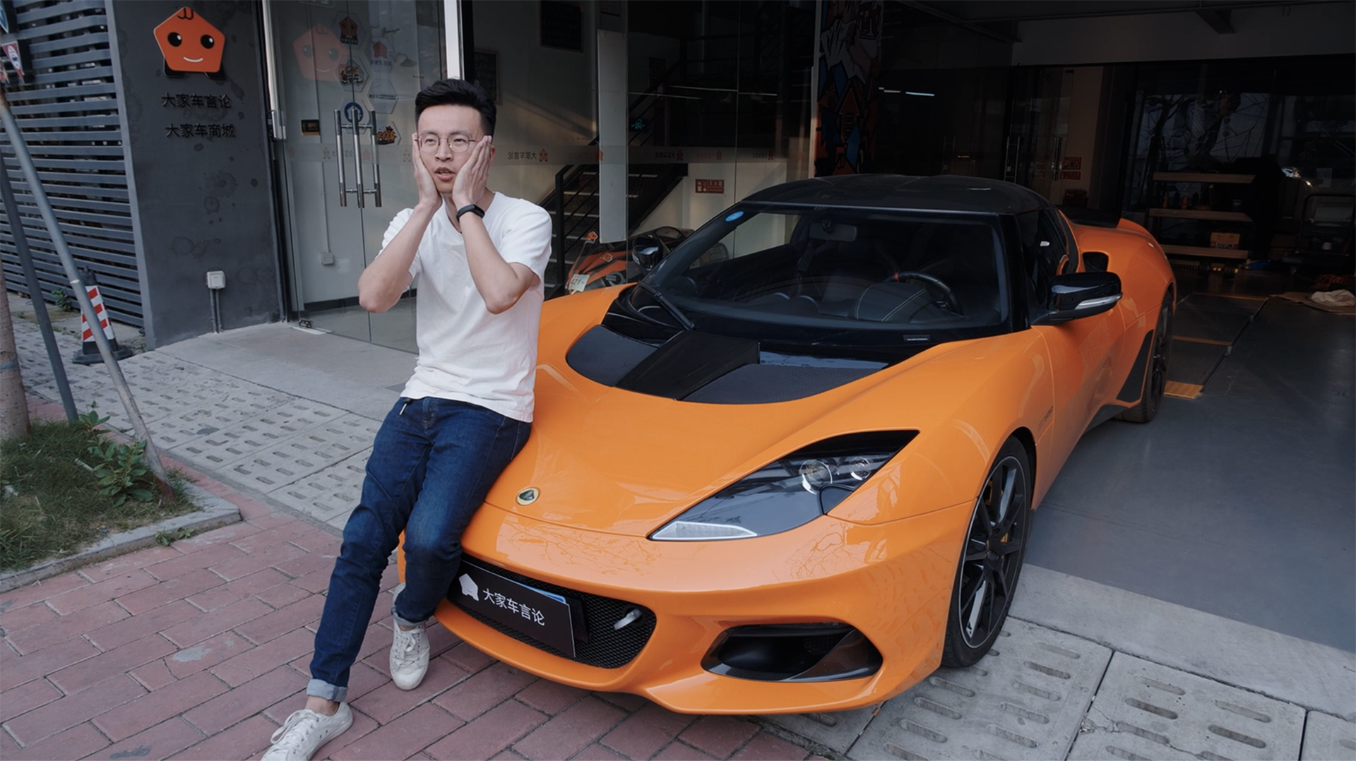 ԇ{·˹EVORA GT410@܇