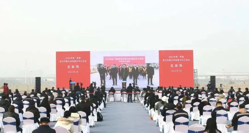 一汽丰田卡罗拉锐放上市、长安第二代CS75PLUS开启预售…丨今日车闻