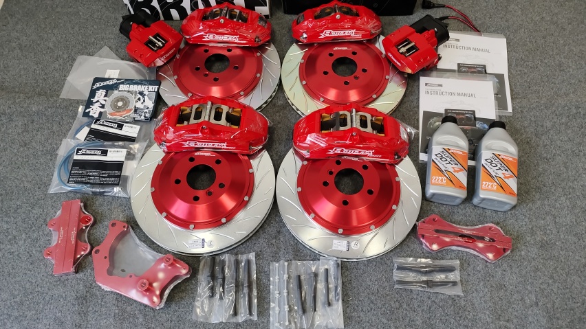 宝马5系(F10)改装升级Rotora前6后4双卡钳刹车