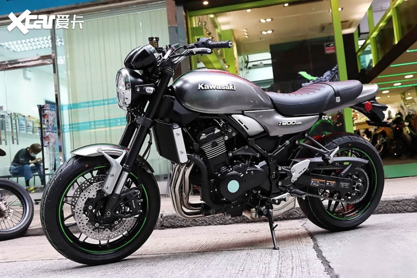 不可多得的日系复古街车2020款川崎z900rs实拍