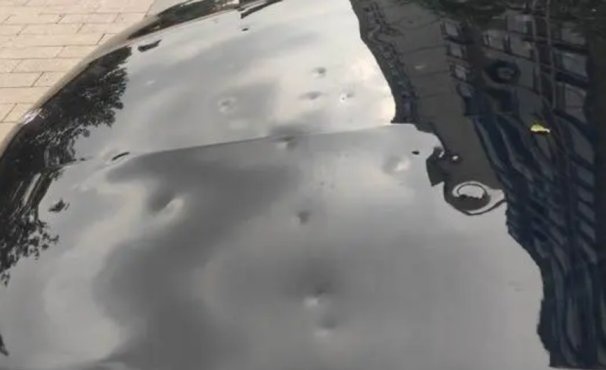 冰雹砸坏车，保险能赔吗？
