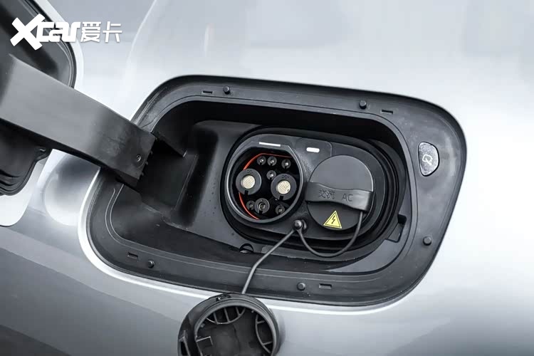奥迪反向降3万!20万出头捡漏E5 Sportback,真香?