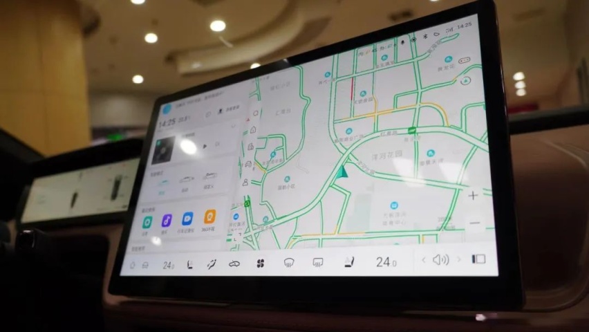 探店长安深蓝SL03：大订超3万辆，高性价比是热销主因