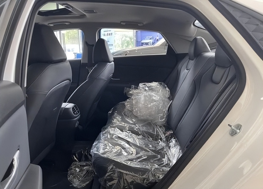 手握13万，没选轩逸选择了新款伊兰特，用车1个月，车主分享感受