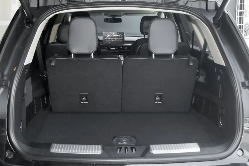 3.0T+四驱，宝马X5靠边站，林肯飞行家官降6.4万！
