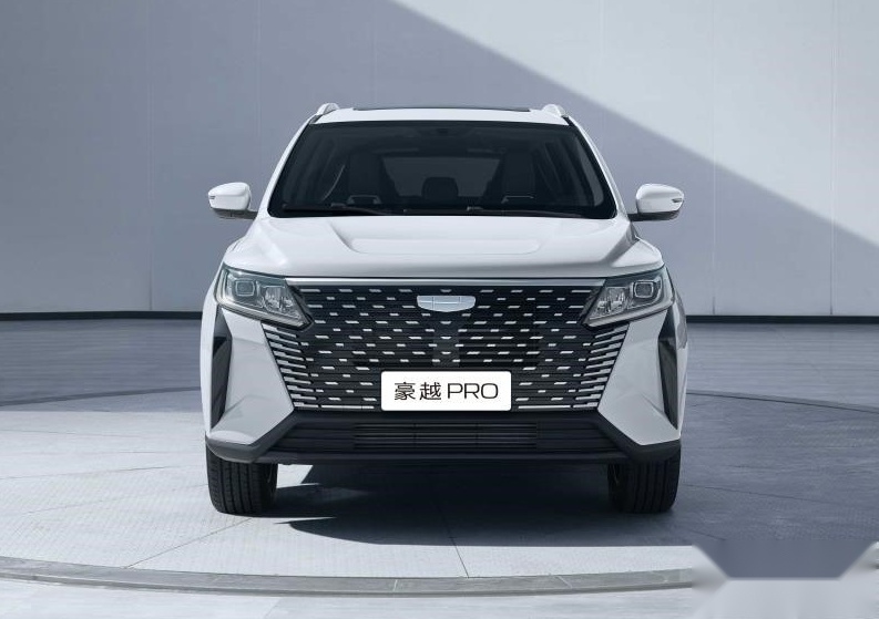 吉利全新SUV车型豪越PRO发布定妆照：神似改款远景X6
