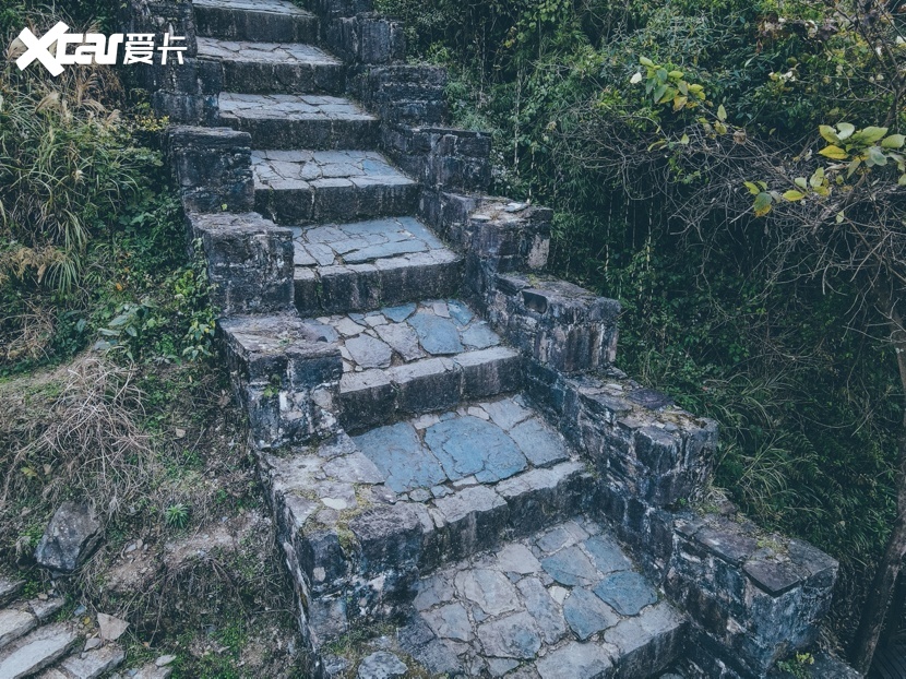 藏在贵州深山之中的古堡 哈弗F7x探秘海龙传说