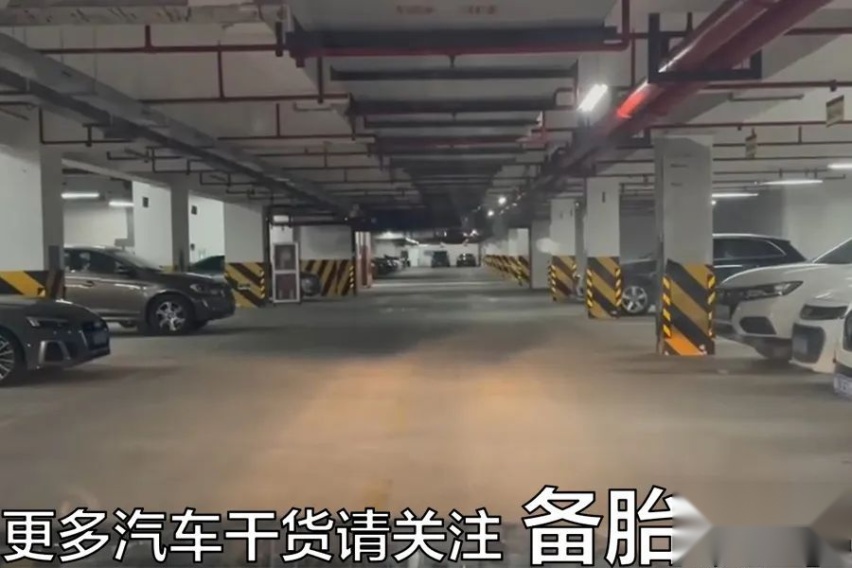明明开的近光，还总是被人闪？2分钟学会调整车灯高度